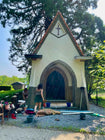 Muren kapel schoonmaken