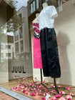 Winkel versierd met sakura bloemen